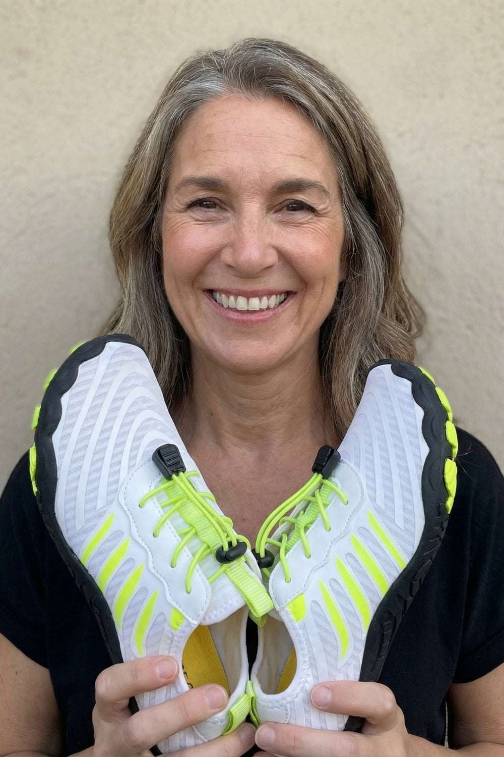 <p><strong>20,000+ customers love our shoes!</strong></p>