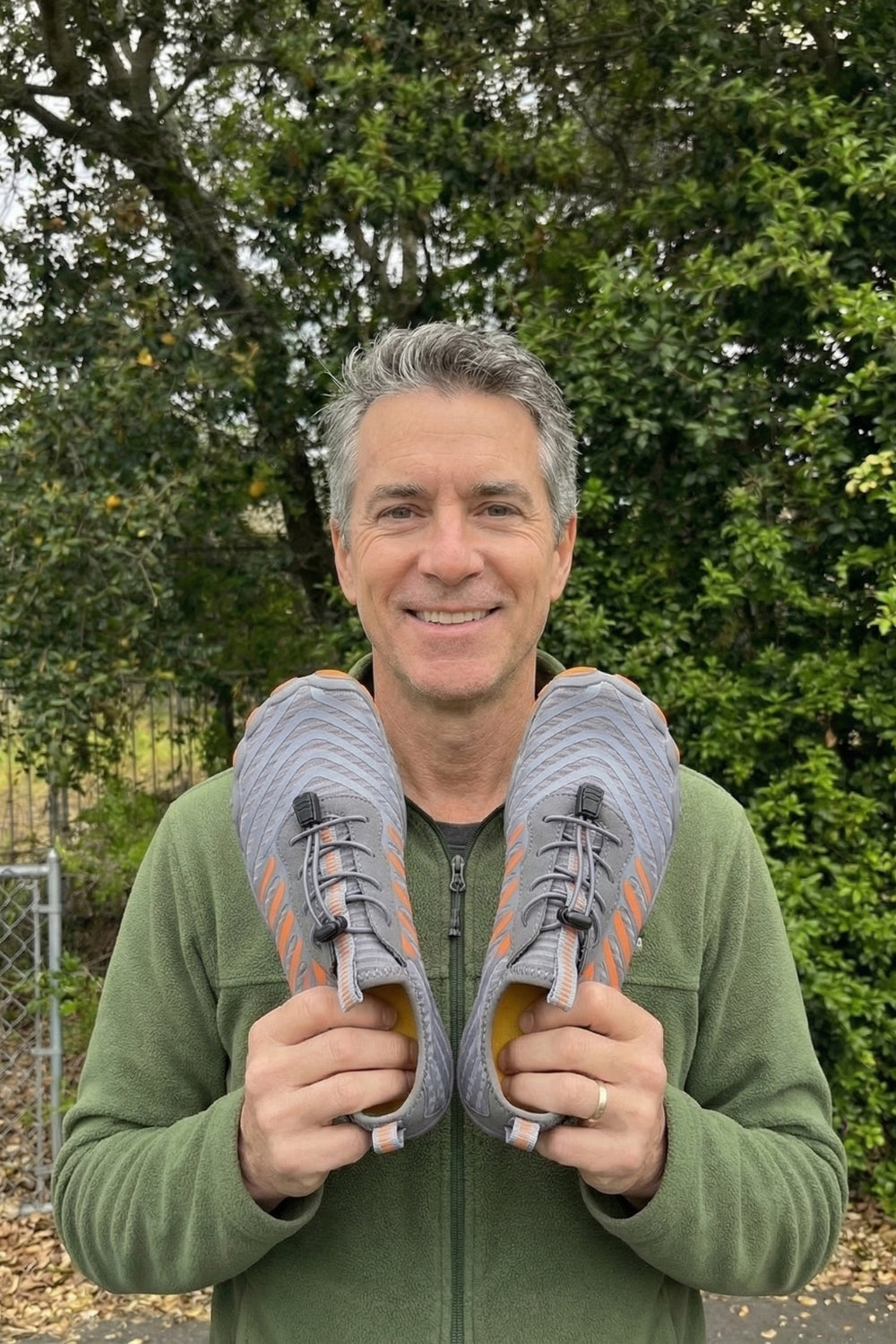 <p><strong>20,000+ customers love our shoes!</strong></p>